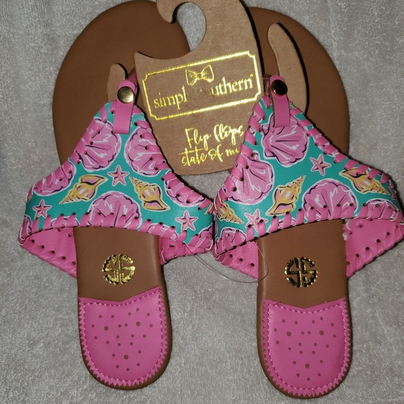 Simply Southern Shoes - NEW Simply Southern Beautiful Flip Flops Size 7